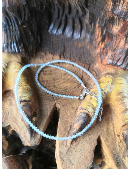 Náhrdelník z modrého topazu