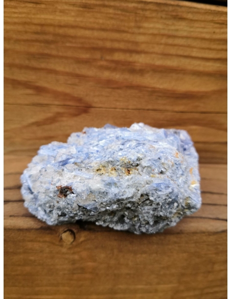 Kyanit list / Disten