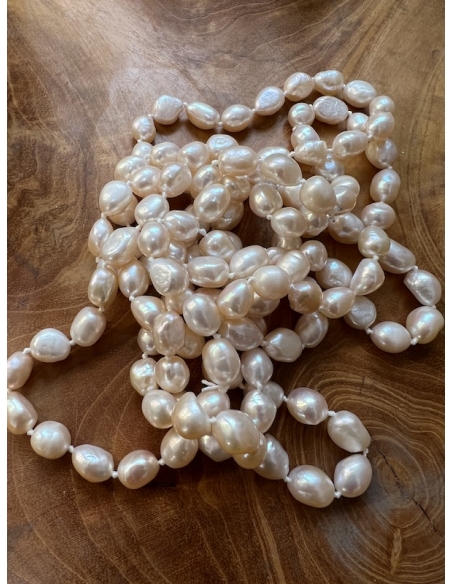 Perly světle lososové - náhrdelník 160 cm