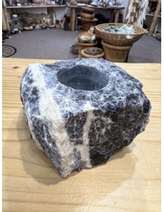 Sodalit - svícen surový 2