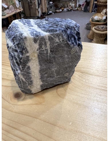 Sodalit - svícen surový