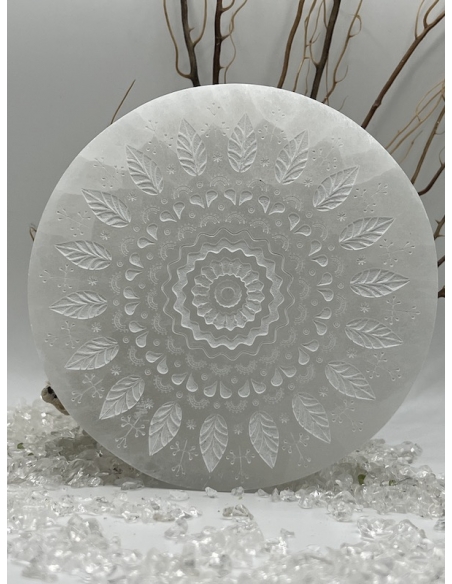 Selenit - gravírovaná mandala