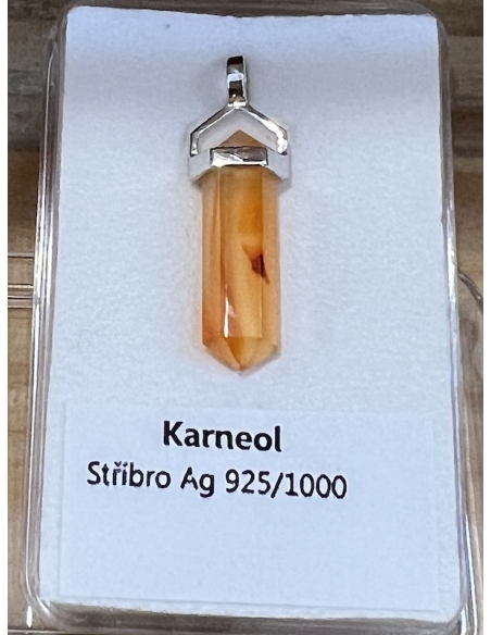 Karneol - přívěsek oboustranný hrot Ag 925