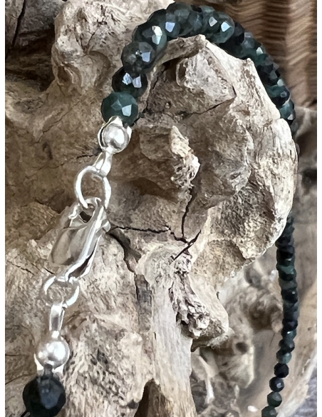 Smaragd - náhrdelník brus (4 mm)