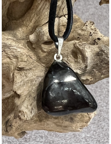 Šungit - přívěsek na šňůrce
