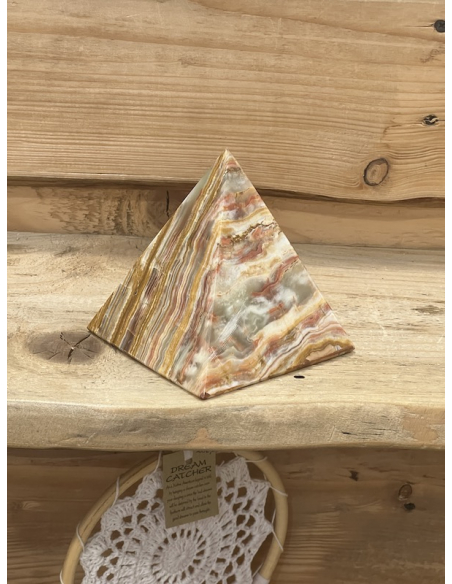 Zlatý onyx - pyramida - Pákistán ( 1050 g )