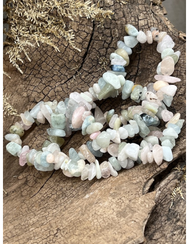 Morganit - náramek sekaný