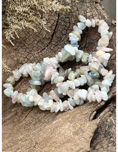 Morganit - náramek sekaný