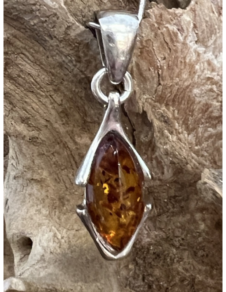 Jantar - přívěsek - Stříbro Ag 925