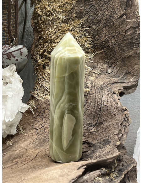 Zlatý onyx - obelisk ( 150 g )