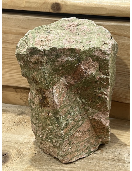 Unakit - surový ( 2855 g ) menhir