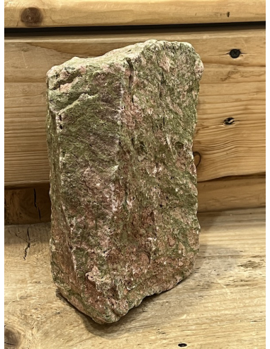 Unakit - surový ( 2855 g ) menhir