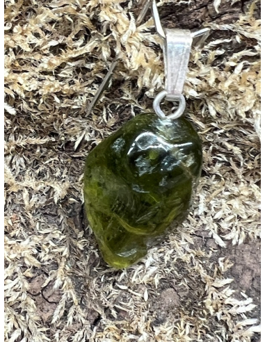 Olivín - přívěsek - stříbro Ag 925